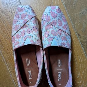 Elephant Themed Toms